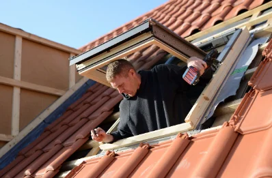 Pose de fenêtres de toit Velux à Pouylebon